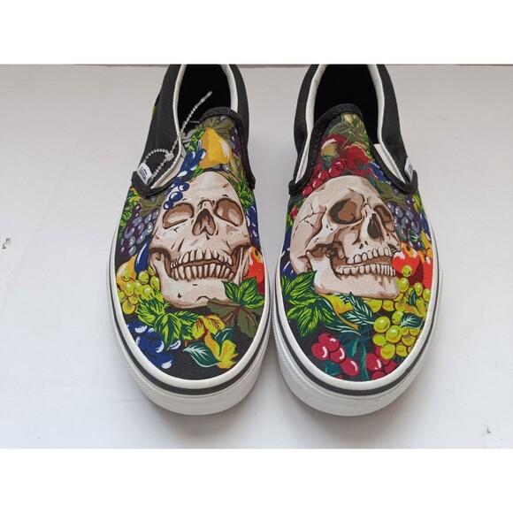 VANS Fruit Skull Classic Low Top Sneakers  WOMEN’S 7.5  Skate Shoes Slip On USA - Picture 2 of 10
